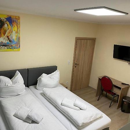 Apartments Am Bahnhof ซีเกิน ภายนอก รูปภาพ